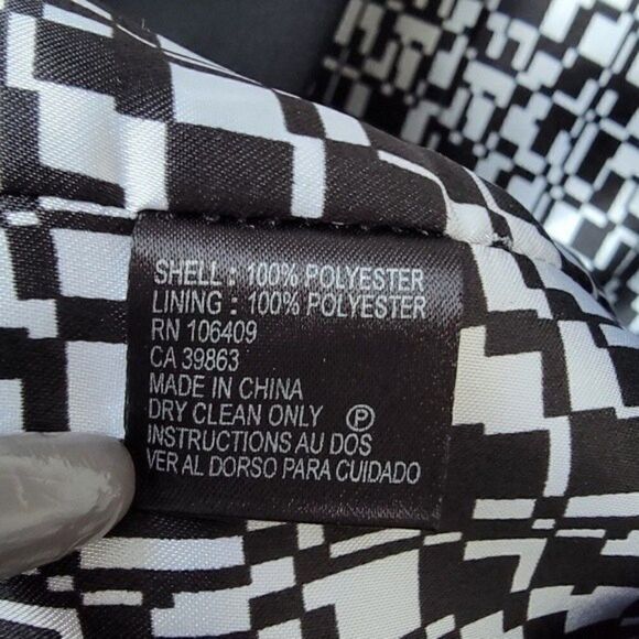 Tahari ASL black pleated bust blazer size 2 petite - Picture 5 of 9